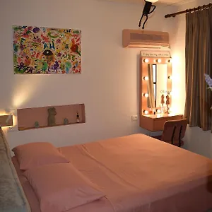 Apartment Frequency 286, Tirana